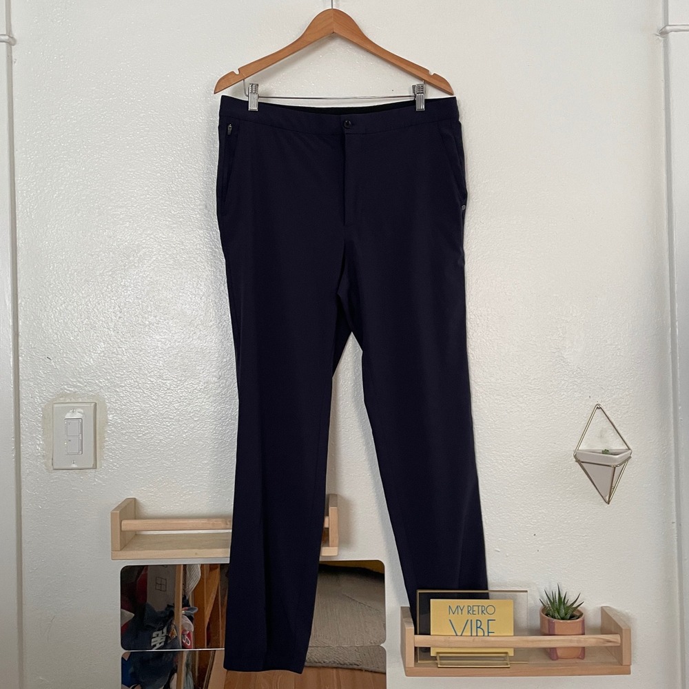 Quince Performance Tech Jogger Navy Blue Athletic Pants GCGL01 Mens Medium